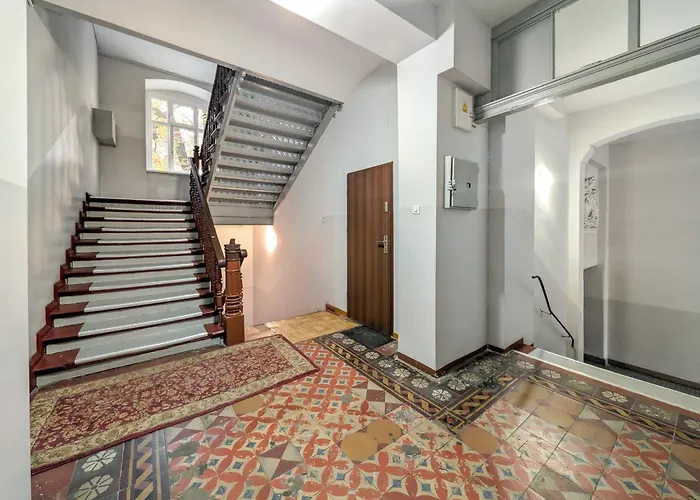 Apartment Trzebnicka Spacious By Bookinghost *