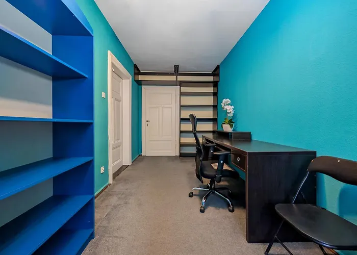 Apartment Trzebnicka Spacious By Bookinghost *